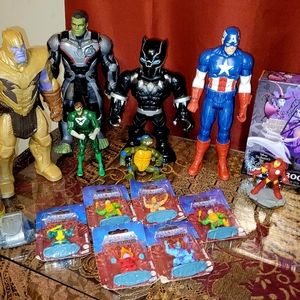 Bundle of Collector Comic & Cartoon Figurines, Collectible Puzzles & More!